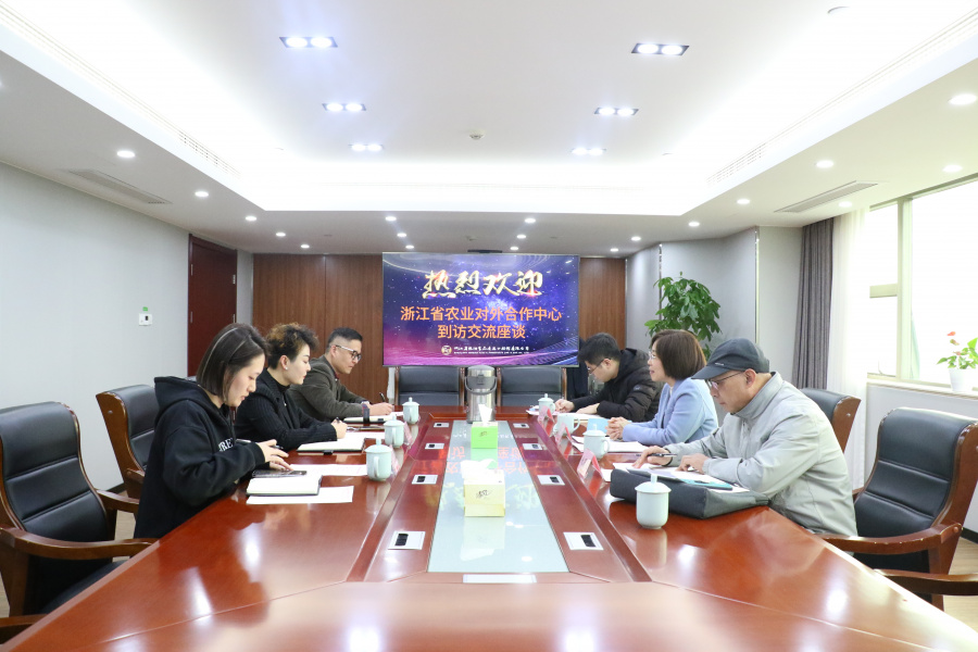 17363937343768735IWV.jpg 2T2A6409.JPG